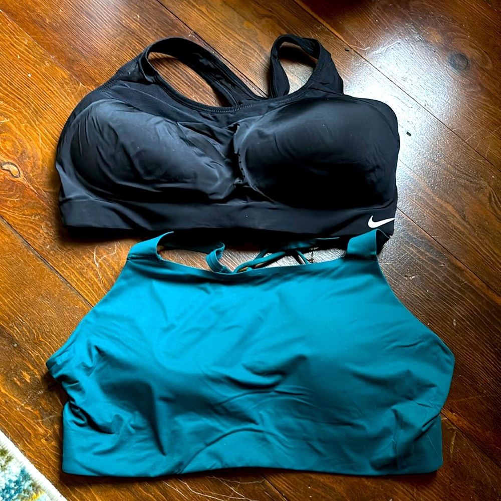 Nike Sports Bra. Set of 2